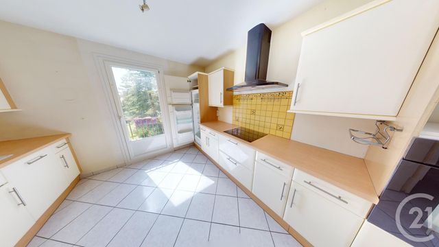 Appartement F3 à vendre - 3 pièces - 80,91 m2 - St Quentin - 02 - PICARDIE