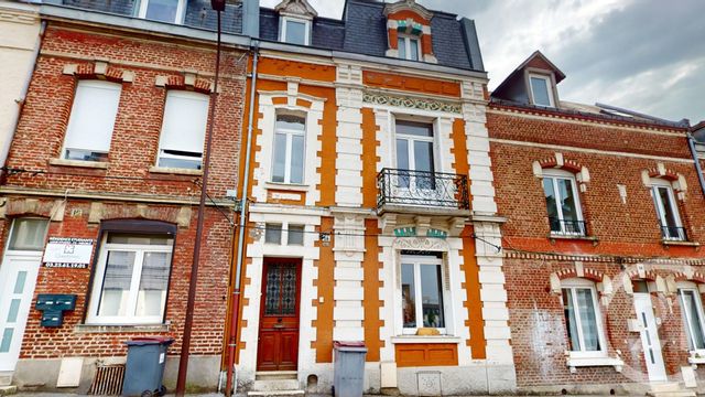 Maison à vendre - 5 pièces - 152,59 m2 - St Quentin - 02 - PICARDIE