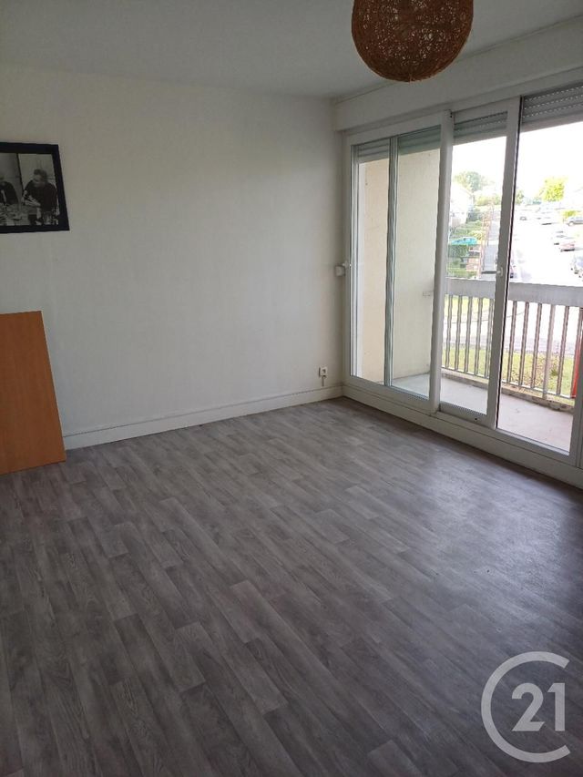 Appartement T3 à vendre - 4 pièces - 69,02 m2 - St Quentin - 02 - PICARDIE