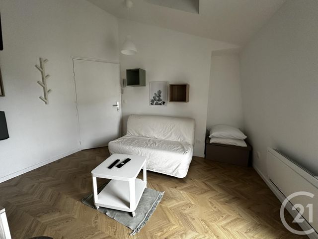 Appartement Studio à louer - 1 pièce - 17 m2 - St Quentin - 02 - PICARDIE