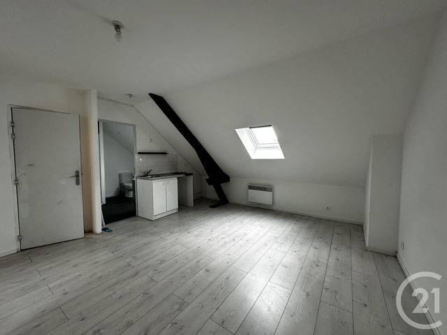 Appartement F3 à louer - 3 pièces - 30,91 m2 - St Quentin - 02 - PICARDIE