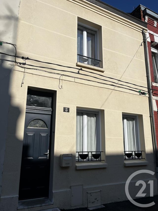 Maison à vendre - 4 pièces - 81,98 m2 - St Quentin - 02 - PICARDIE