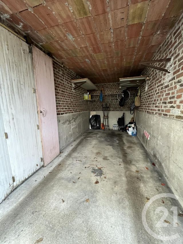 Parking à vendre - 13,70 m2 - St Quentin - 02 - PICARDIE