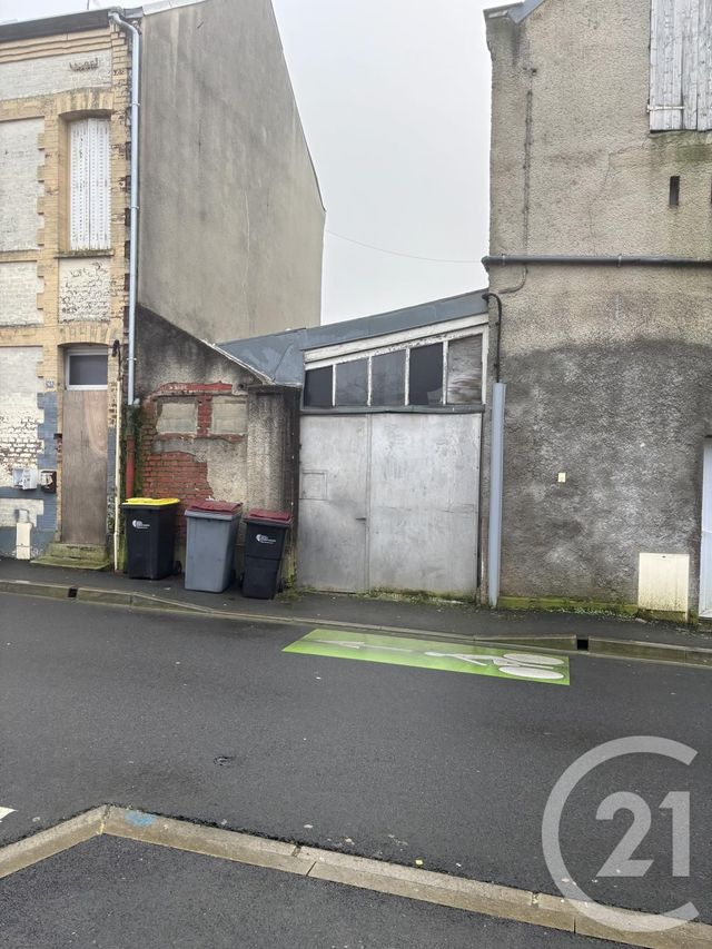 Parking à vendre - 66 m2 - St Quentin - 02 - PICARDIE